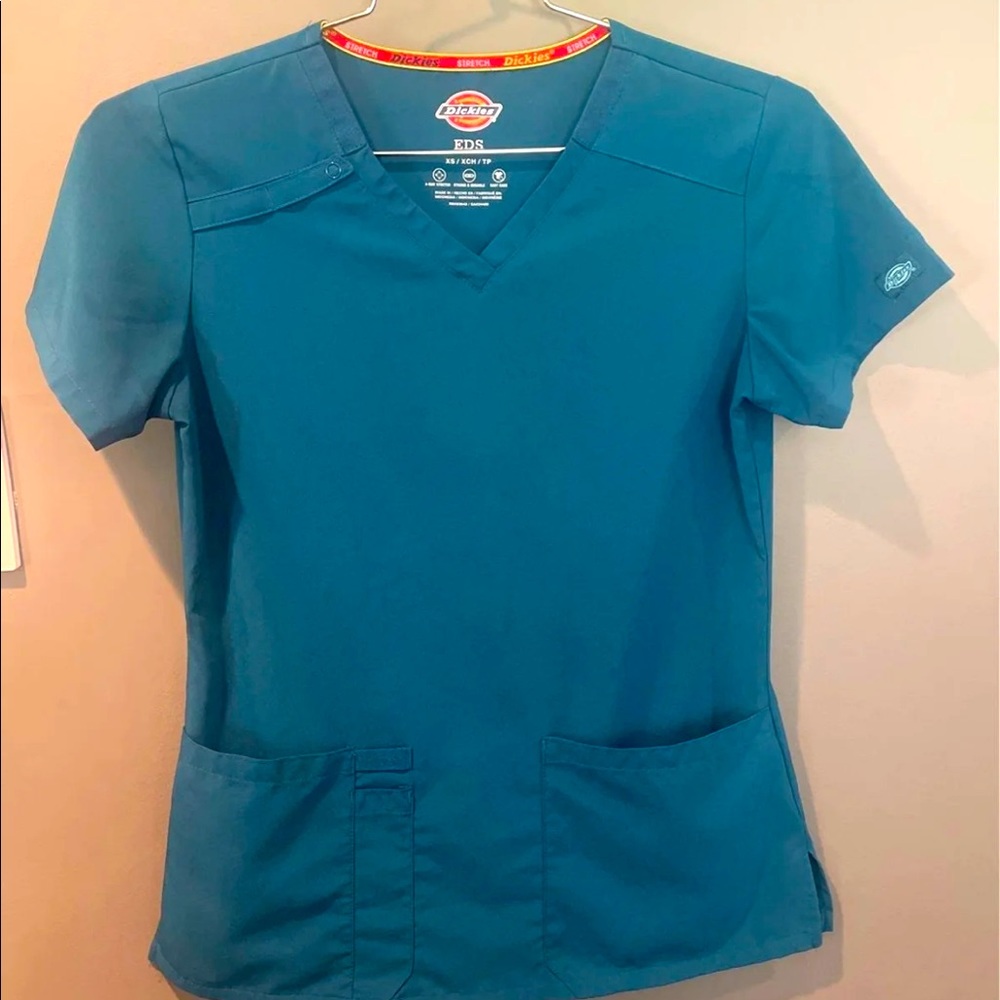 Women’s Dickies Scrub top